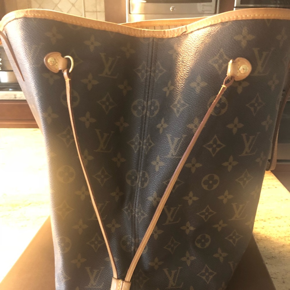 Louis Vuitton 100% authentic Neverfull GM Monogram